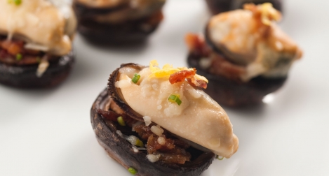 Mussel-Stuffed Mushroom Caps
